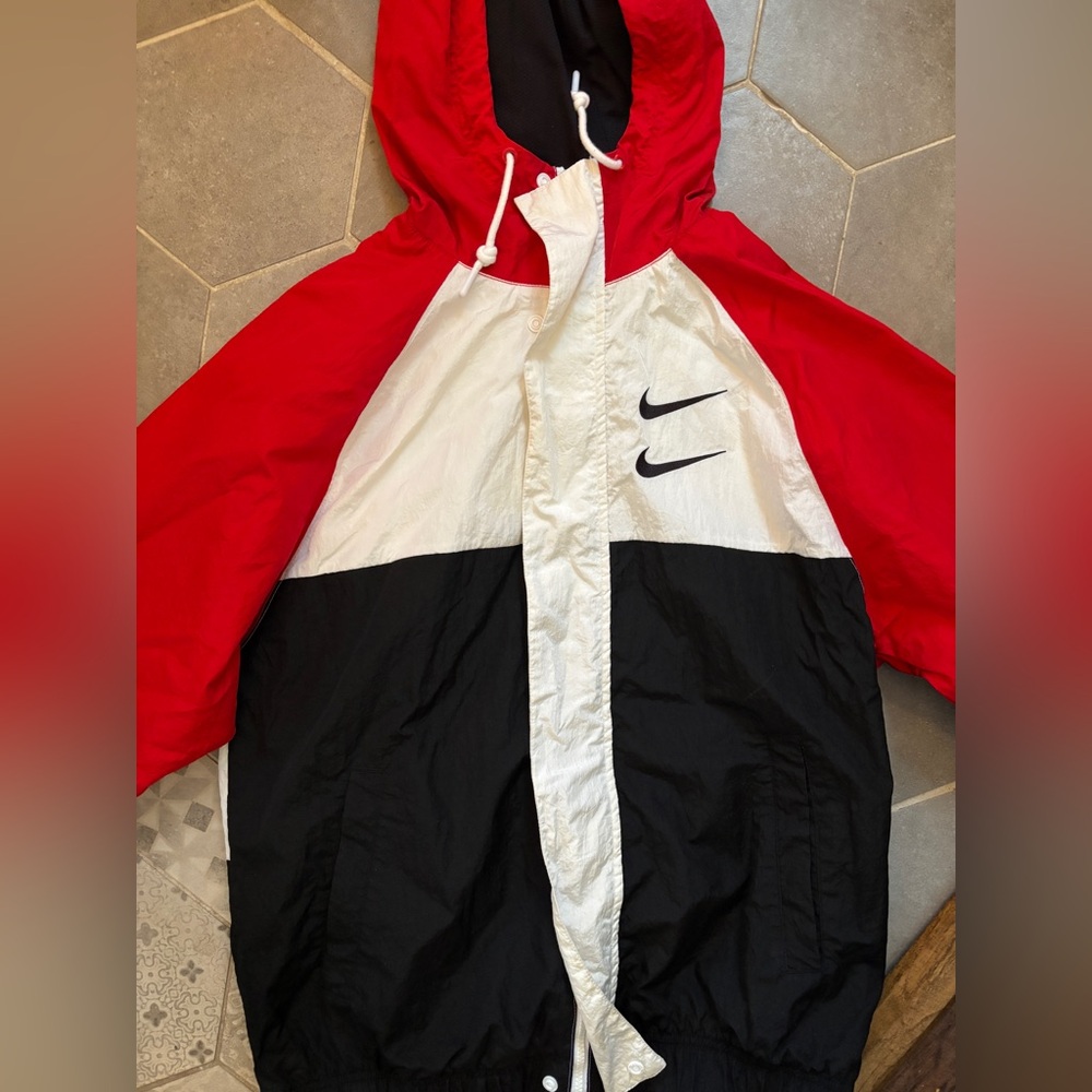 Nike Goddess of Victory windbreaker. Excellent condition.